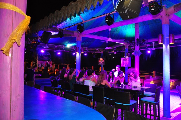 Karaoke Battles at Edde Sands